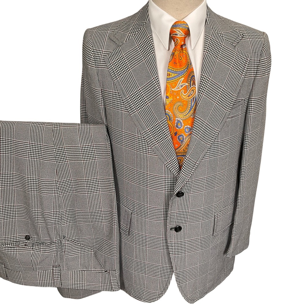 Classic Men's Black & White Glen Plaid Suit Jacket and Trousers